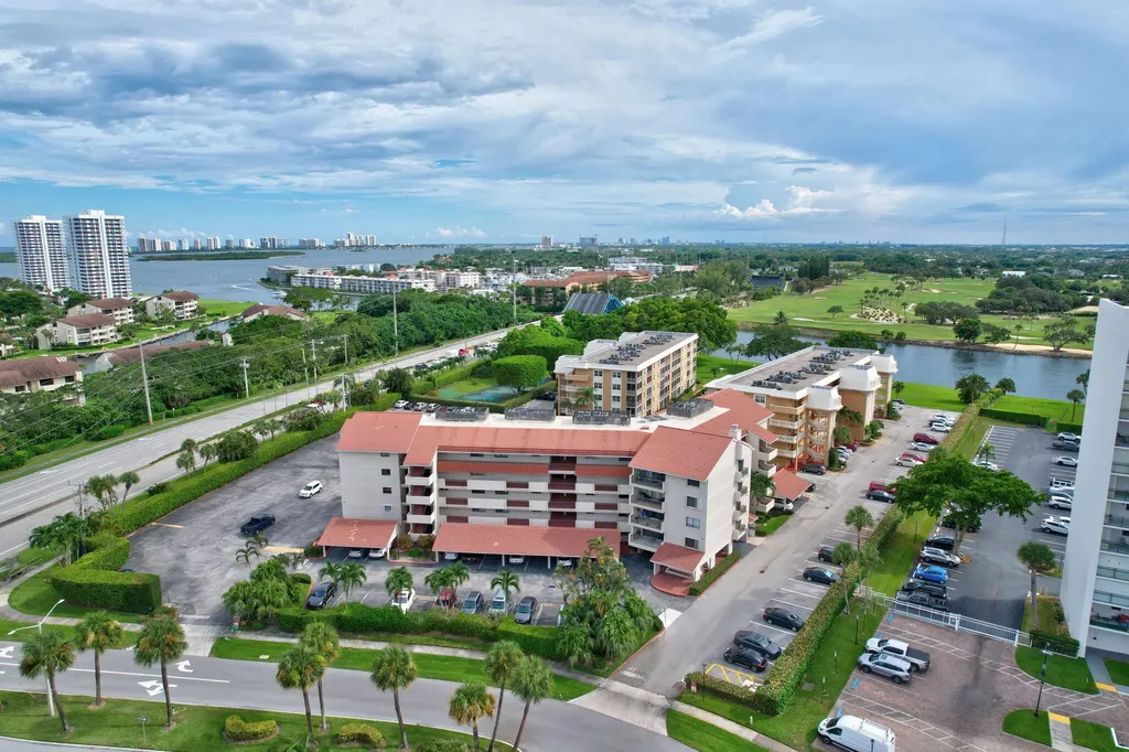 300 Golfview Road North Palm Beach FL 33408