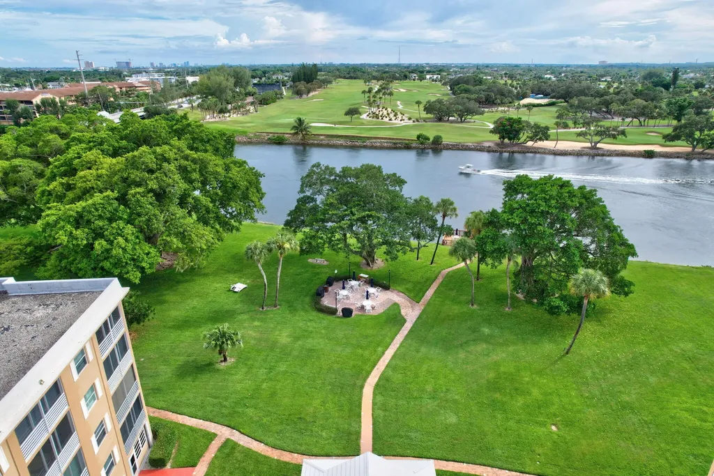 300 Golfview Road North Palm Beach FL 33408