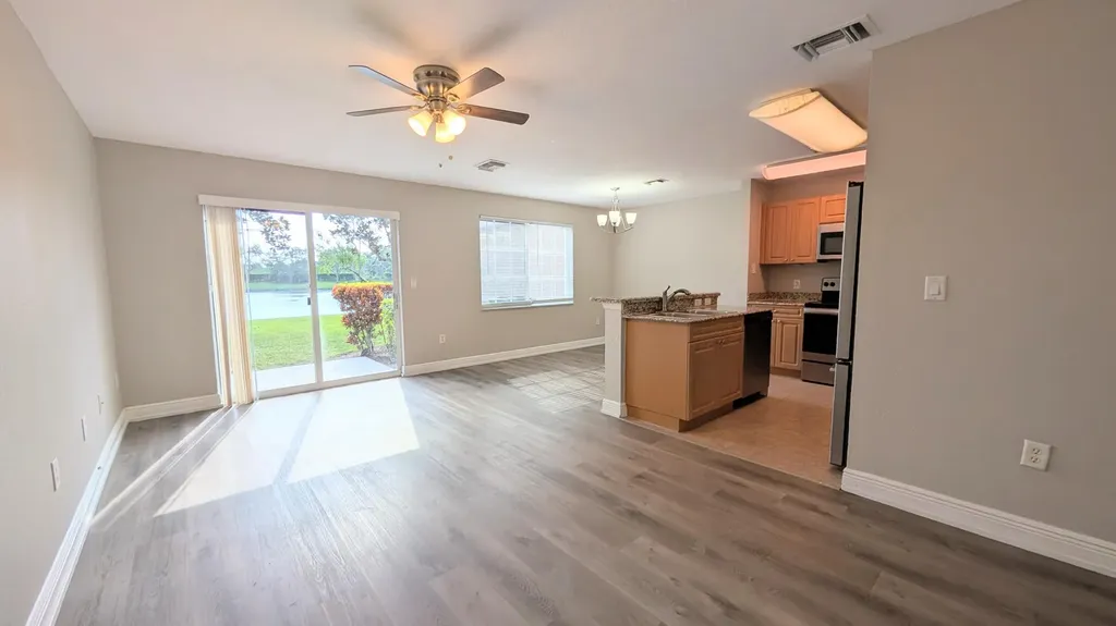 6716 Old Farm Trail Boynton Beach FL 33437