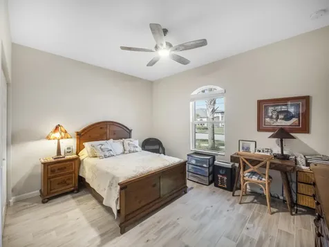 12828 SW Lake Fern Circle Port St Lucie FL 34987