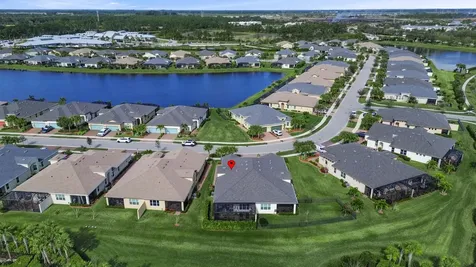 12828 SW Lake Fern Circle Port St Lucie FL 34987