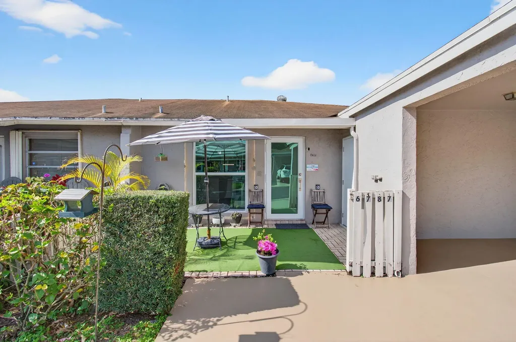 6787 Moonlit Drive Delray Beach FL 33446