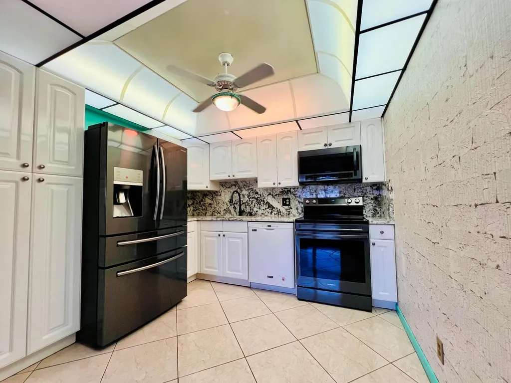 110 Wellington B West Palm Beach FL 33417