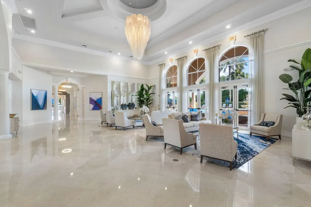 6523 Via Trento Delray Beach FL 33446