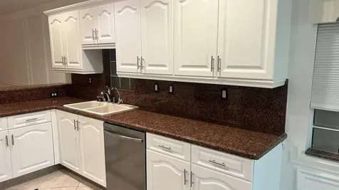 6523 Via Trento Delray Beach FL 33446