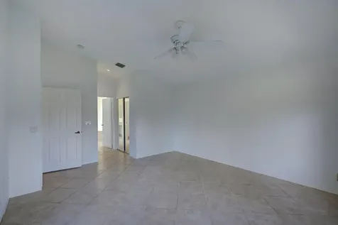 6523 Via Trento Delray Beach FL 33446
