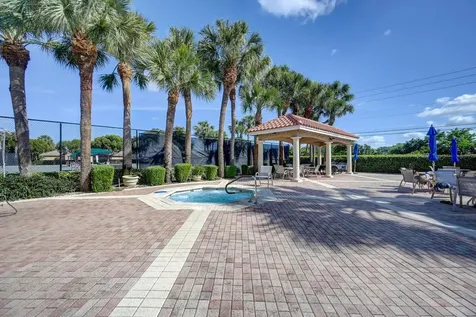 6523 Via Trento Delray Beach FL 33446