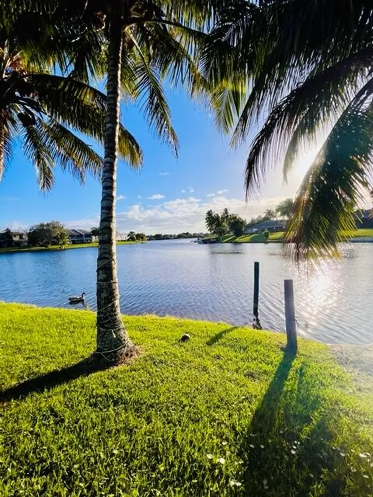 1423 Riverside Circle Wellington FL 33414