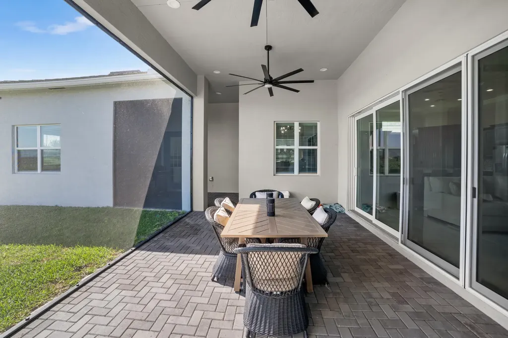 4686 Estates Circle Westlake FL 33470