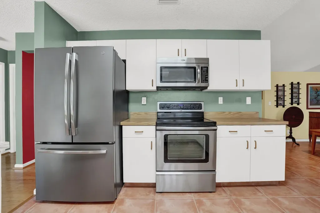 5696 Descartes Circle Boynton Beach FL 33472