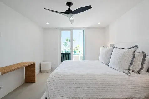 100 SE 5th Avenue Boca Raton FL 33432