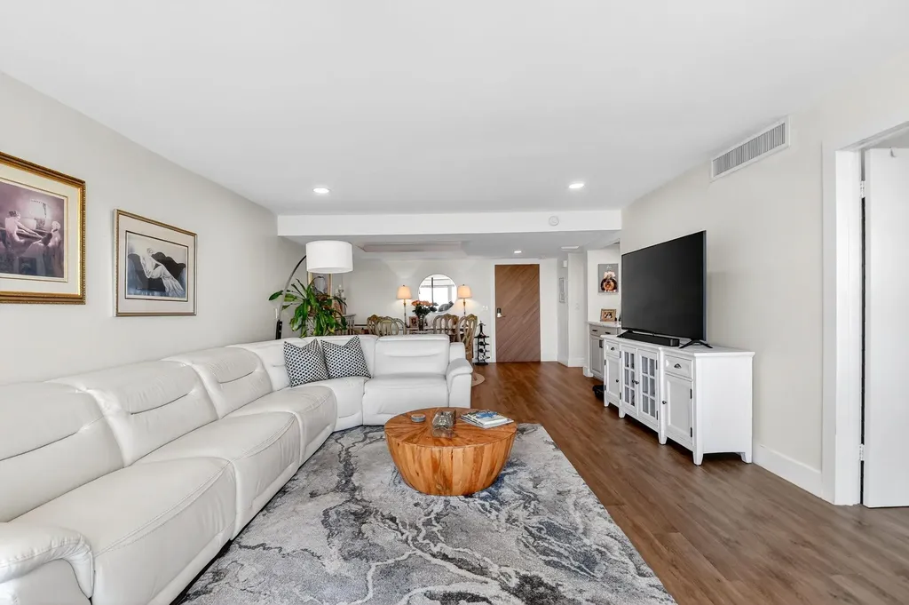 3589 S Ocean Boulevard South Palm Beach FL 33480