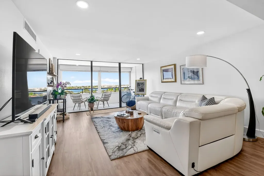 3589 S Ocean Boulevard South Palm Beach FL 33480