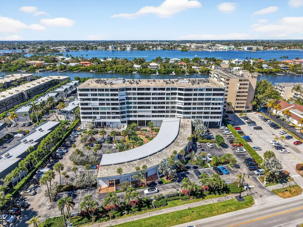 3589 S Ocean Boulevard South Palm Beach FL 33480