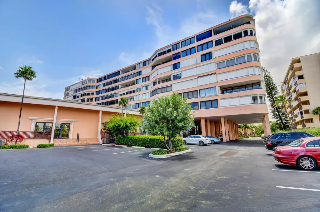3589 S Ocean Boulevard South Palm Beach FL 33480