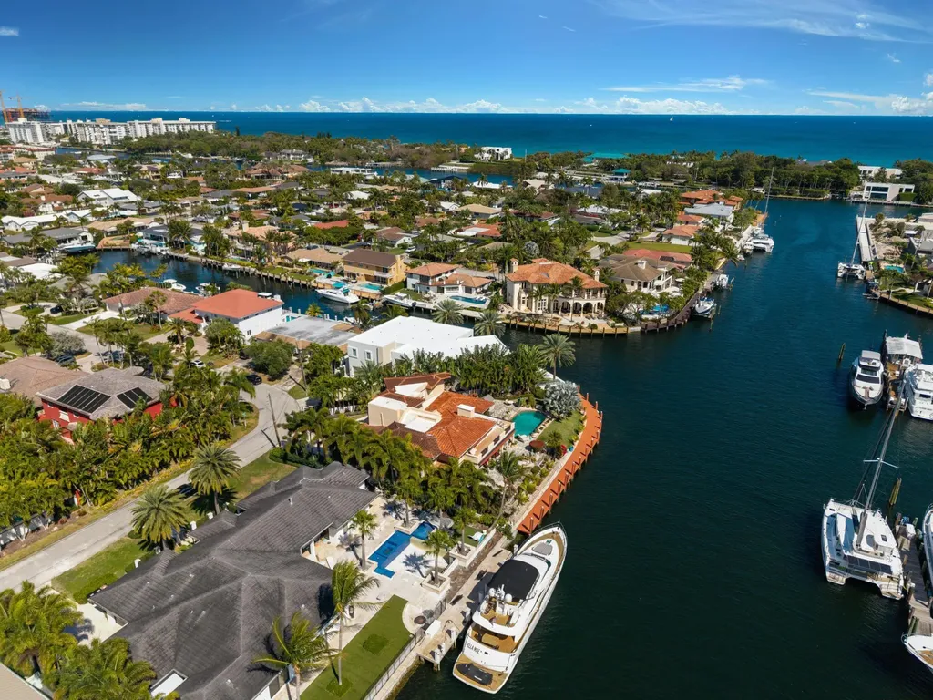 2850 NE 44th Street Lighthouse Point FL 33064