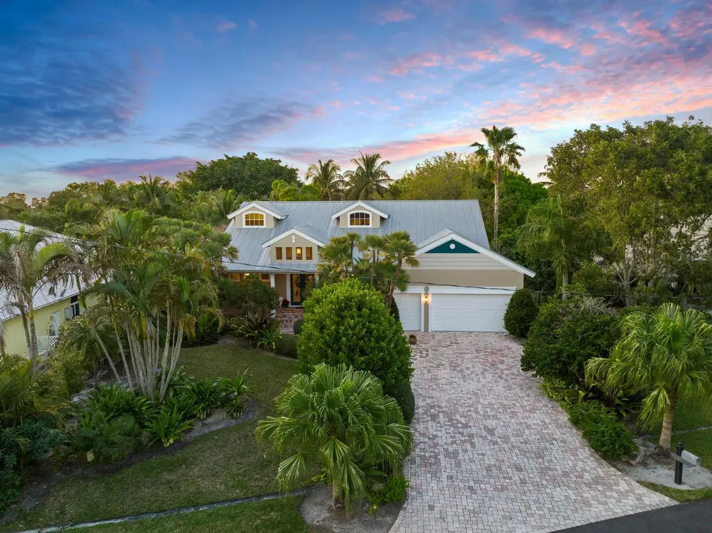 1993 SE Giffen Avenue Port St Lucie FL 34952