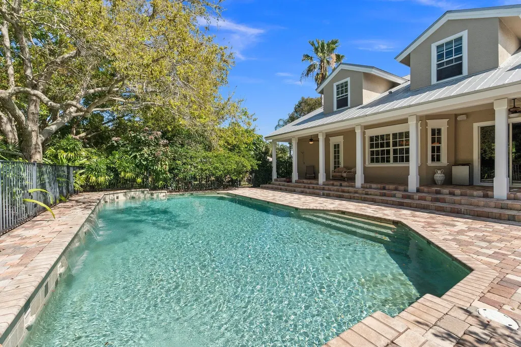 1993 SE Giffen Avenue Port St Lucie FL 34952