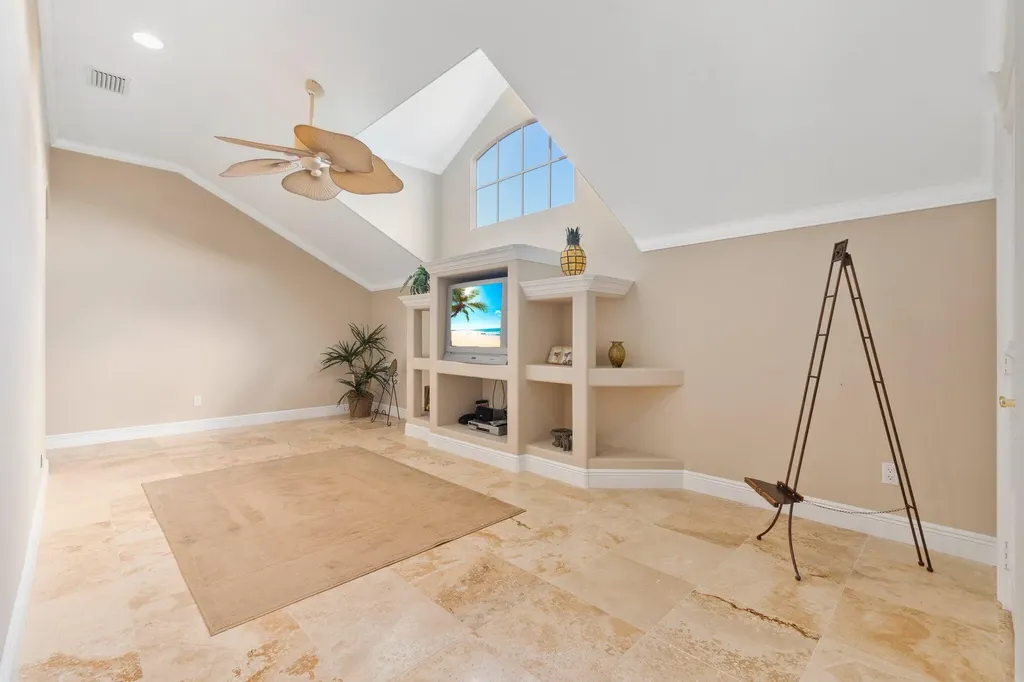 1993 SE Giffen Avenue Port St Lucie FL 34952