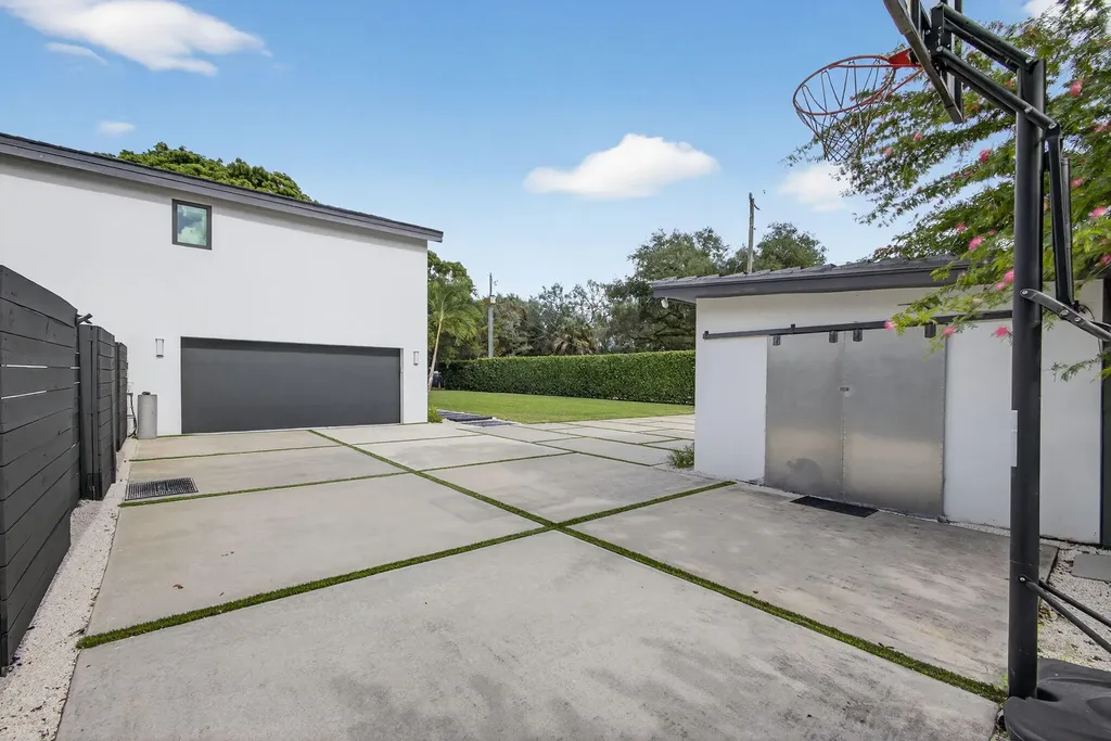 13071 Flamingo Terrace Palm Beach Gardens FL 33410