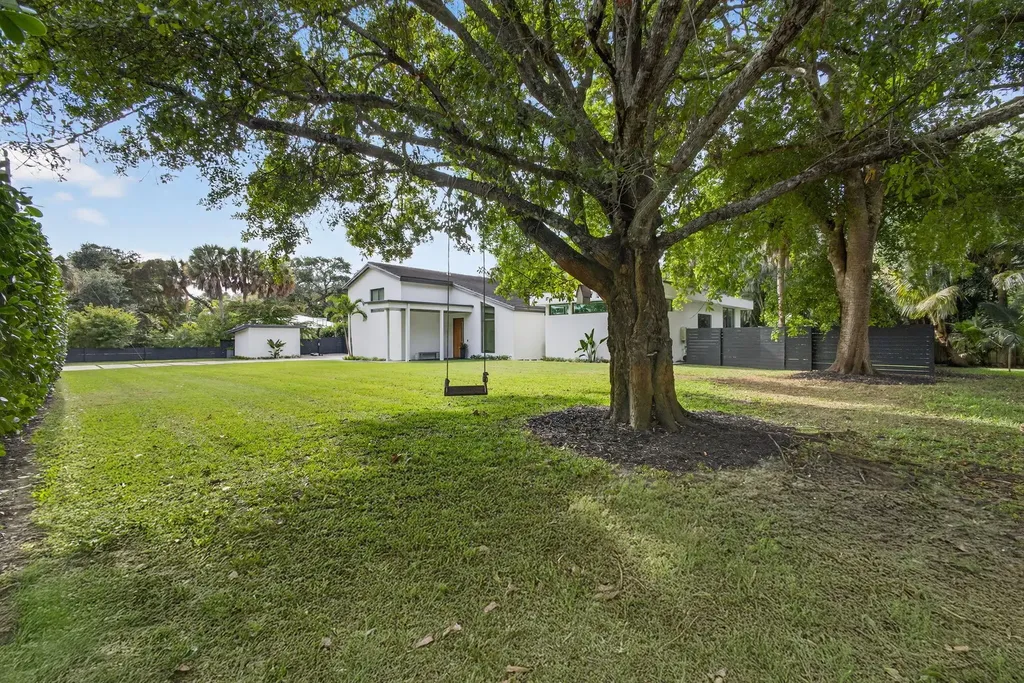 13071 Flamingo Terrace Palm Beach Gardens FL 33410