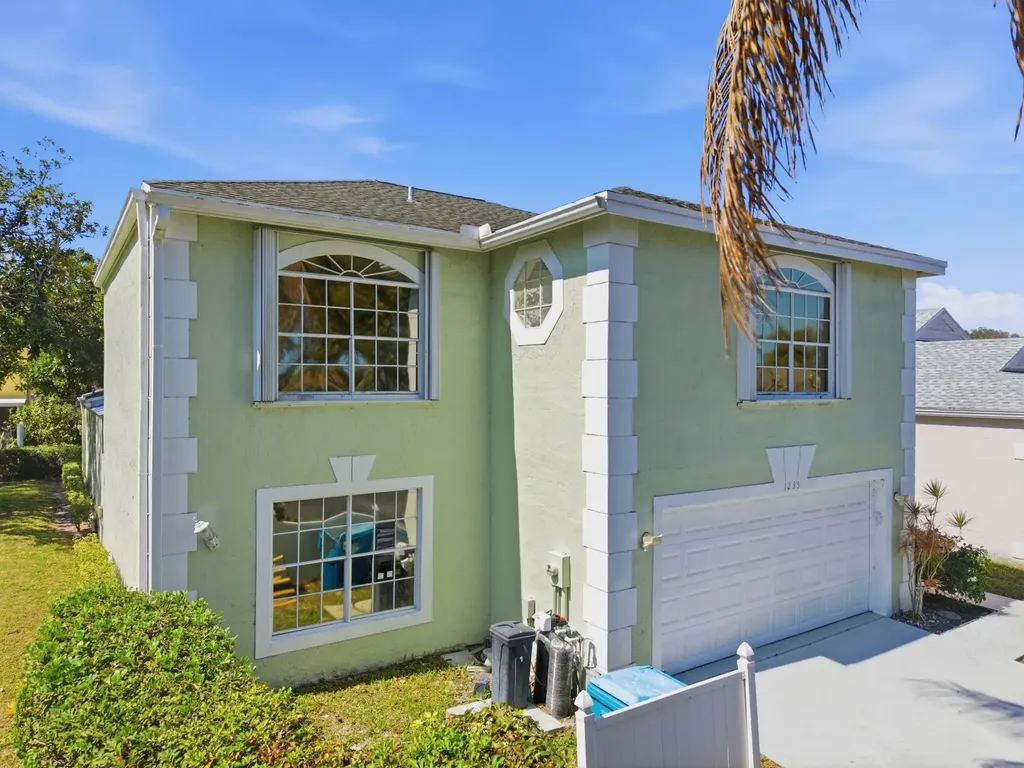 1235 Sussex Street Boynton Beach FL 33436
