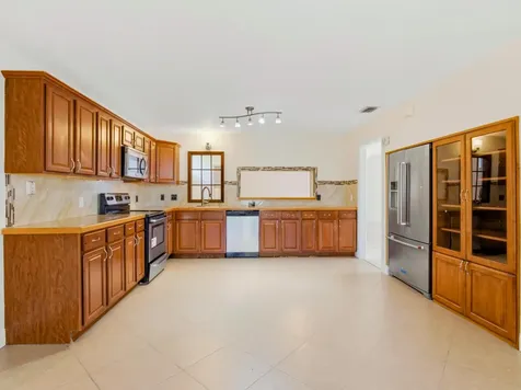 1235 Sussex Street Boynton Beach FL 33436