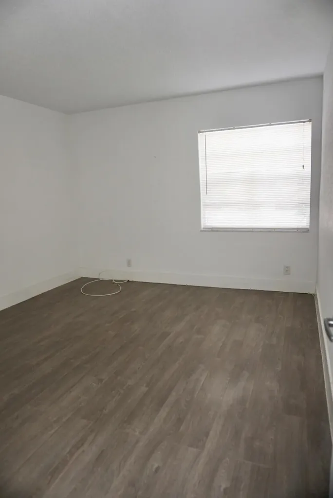307 Burgundy Delray Beach FL 33484