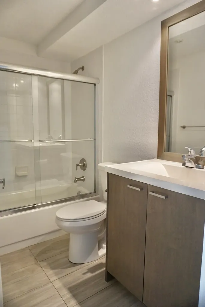 307 Burgundy Delray Beach FL 33484