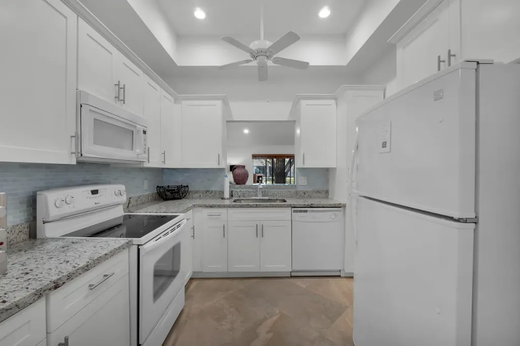 10980 Lake Front Place Boca Raton FL 33498