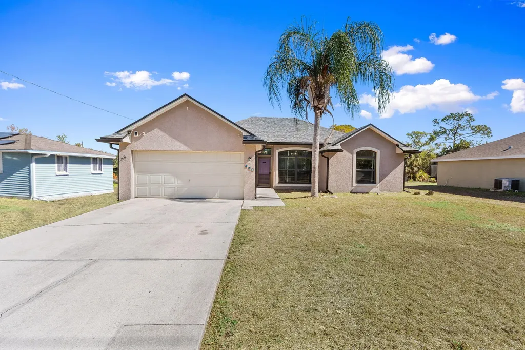 449 SE Glenwood Drive Port St Lucie FL 34984