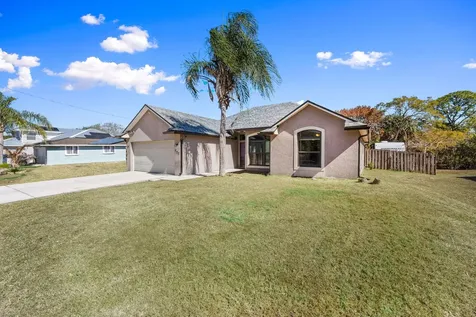 449 SE Glenwood Drive Port St Lucie FL 34984