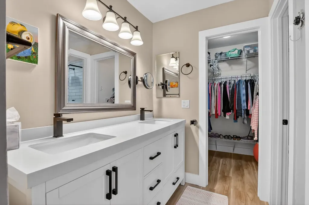 8871 Warwick Drive Boca Raton FL 33433
