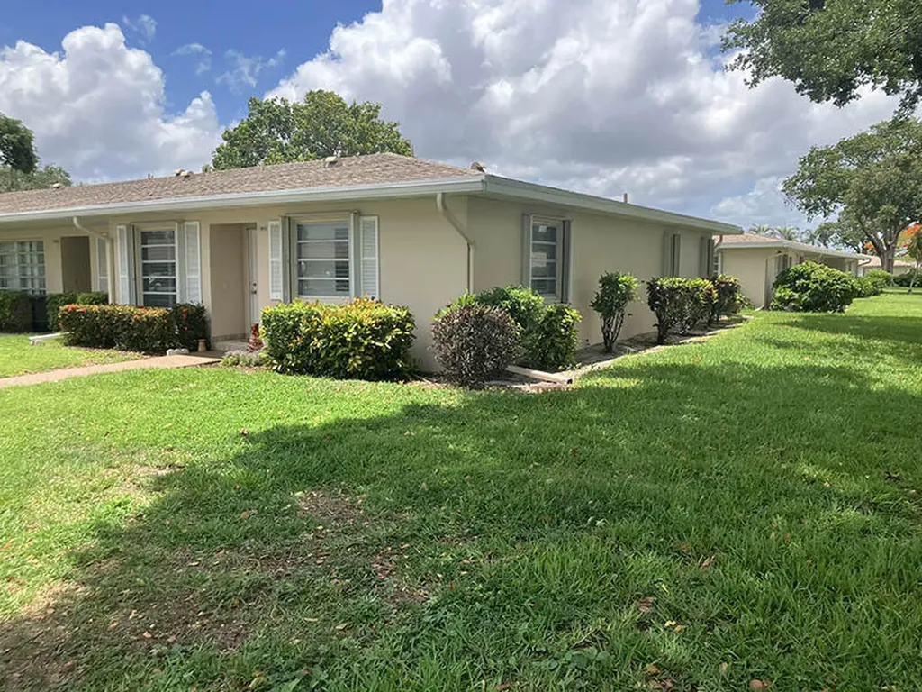8871 Warwick Drive Boca Raton FL 33433