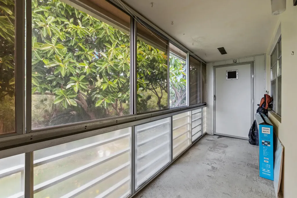 227 Dorchester J West Palm Beach FL 33417