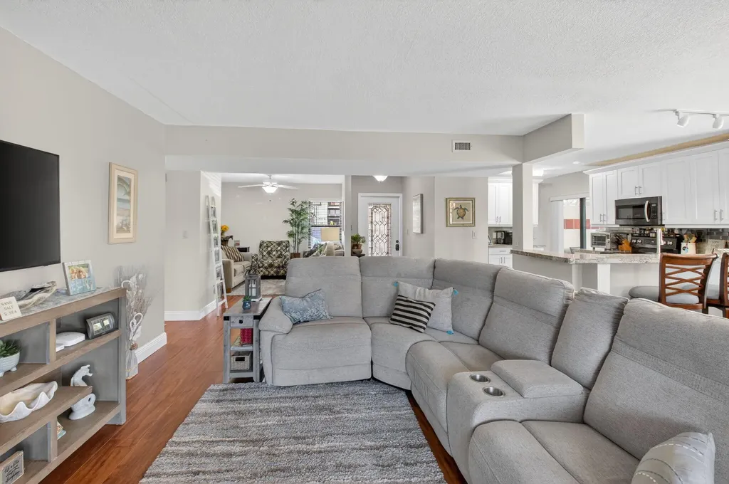 10663 Ocean Palm Way Boynton Beach FL 33437