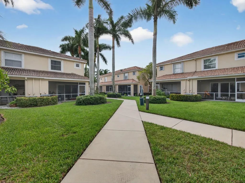 1512 Buckingham Avenue Wellington FL 33414