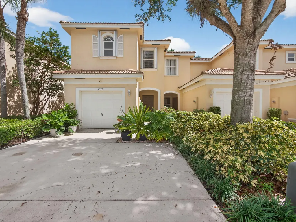 1512 Buckingham Avenue Wellington FL 33414