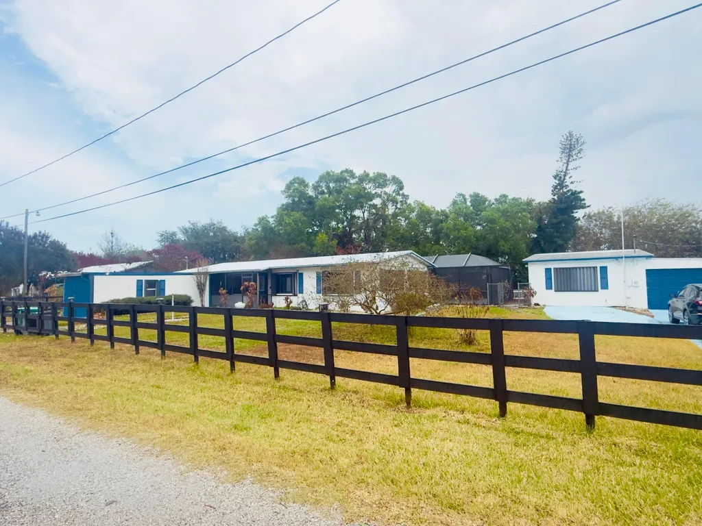 4221 Rose Lane Fort Pierce FL 34982