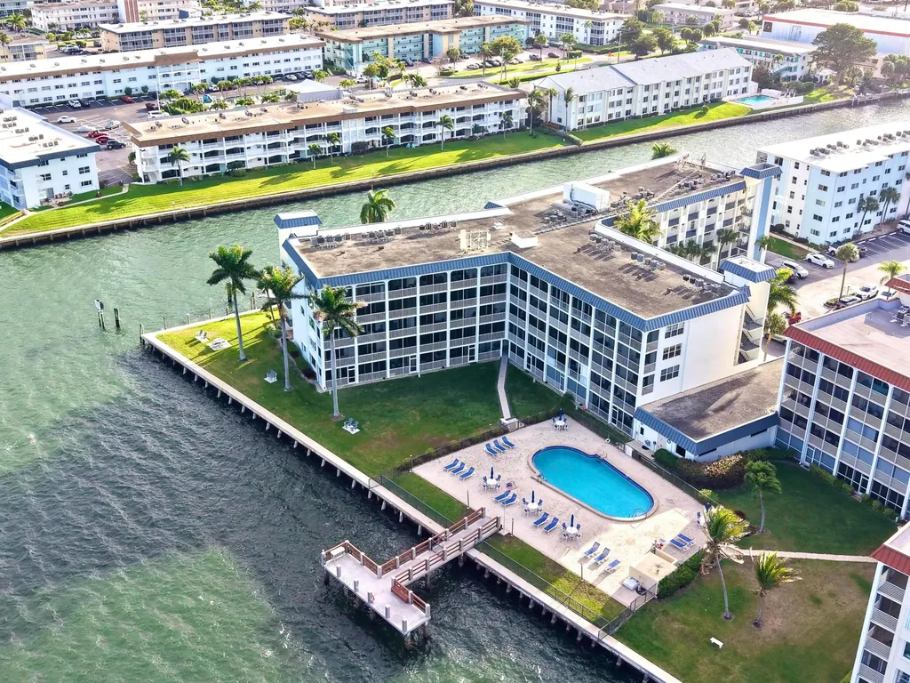 100 Paradise Harbour Boulevard North Palm Beach FL 33408