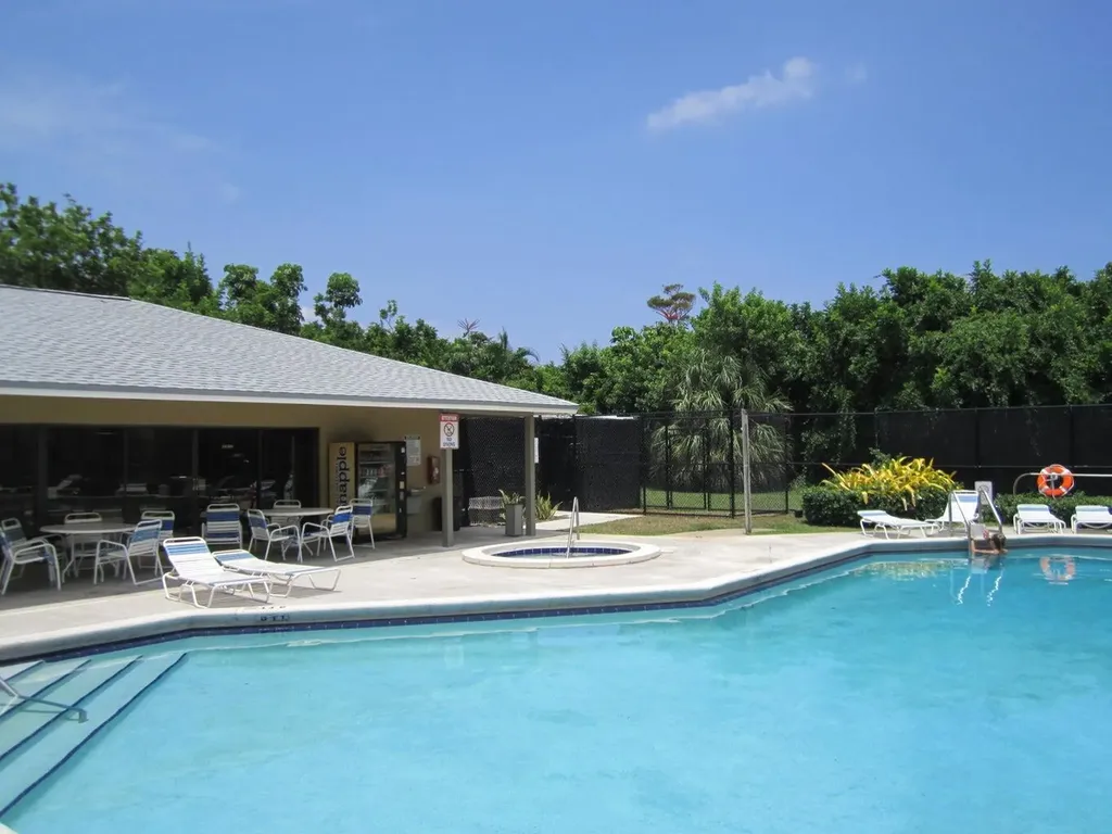 677 Trace Circle Deerfield Beach FL 33441