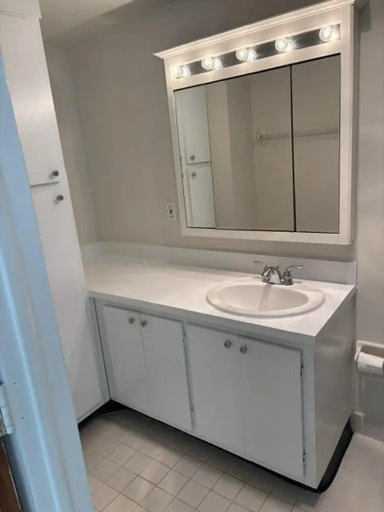 422 SW 9th Street NW Boca Raton FL 33432