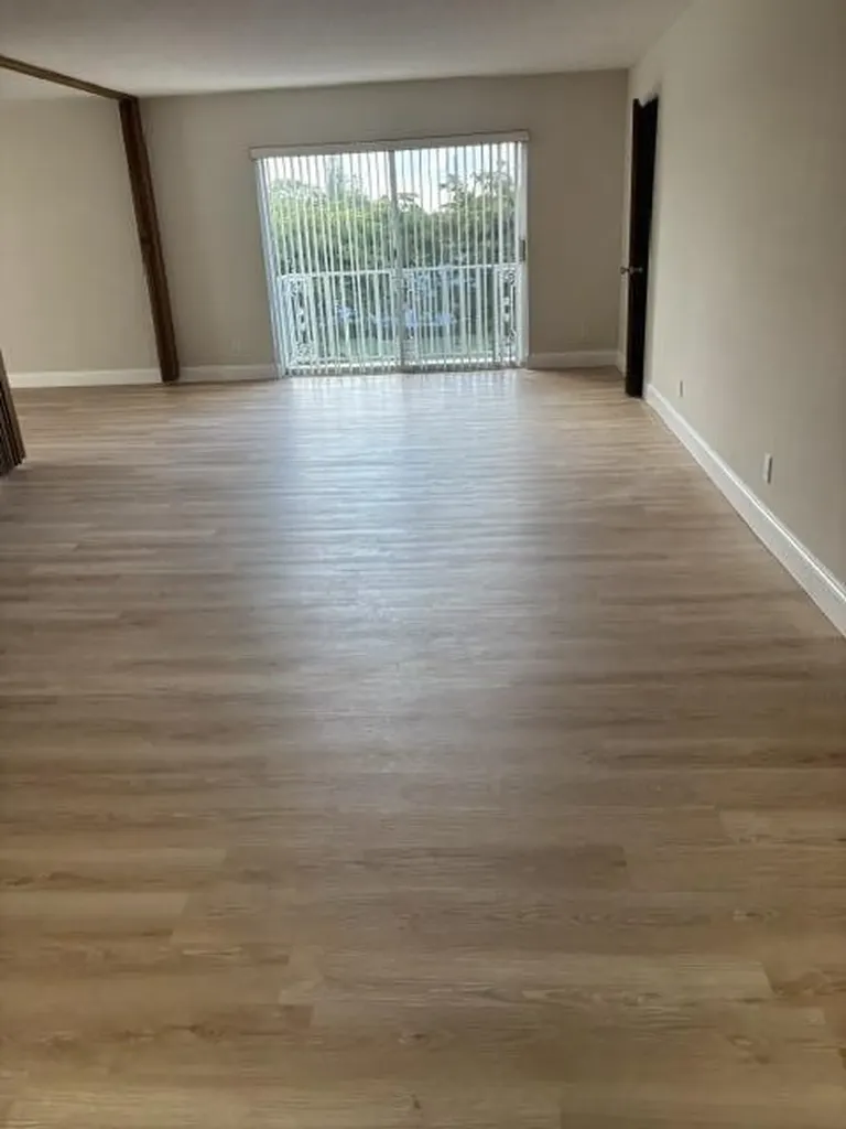 422 SW 9th Street NW Boca Raton FL 33432
