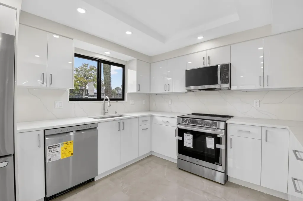 15350 Strathearn Drive Delray Beach FL 33446