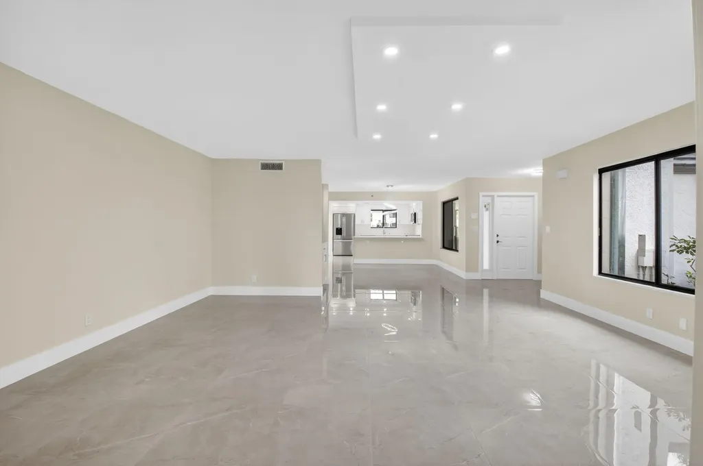 15350 Strathearn Drive Delray Beach FL 33446