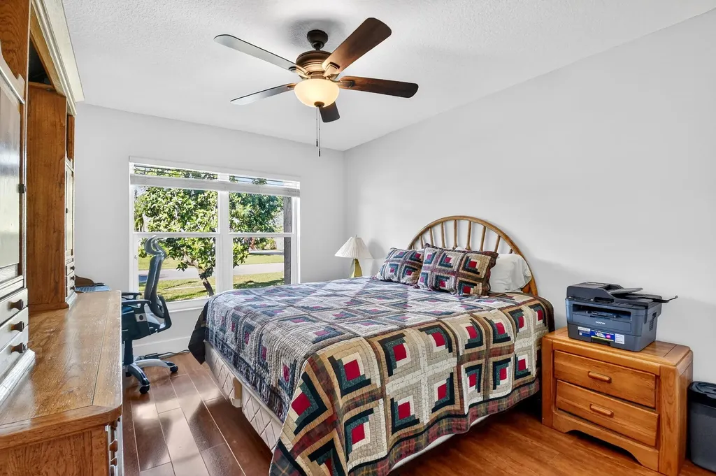 5198 Mirror Lakes Boulevard Boynton Beach FL 33472