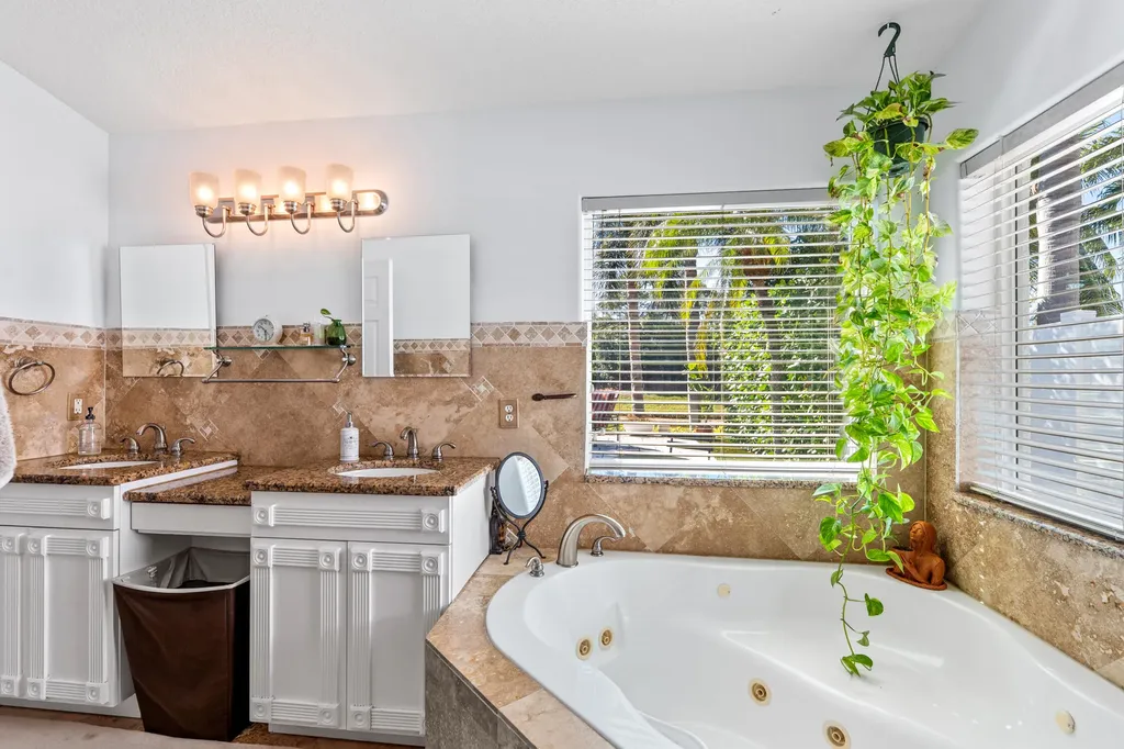 1084 Anchor Point Delray Beach FL 33444