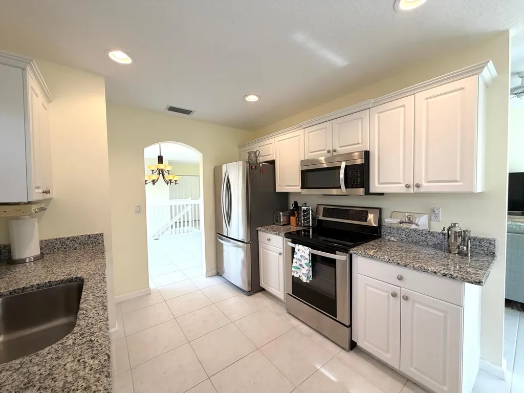 1546 SE Prestwick Lane Port St Lucie FL 34952