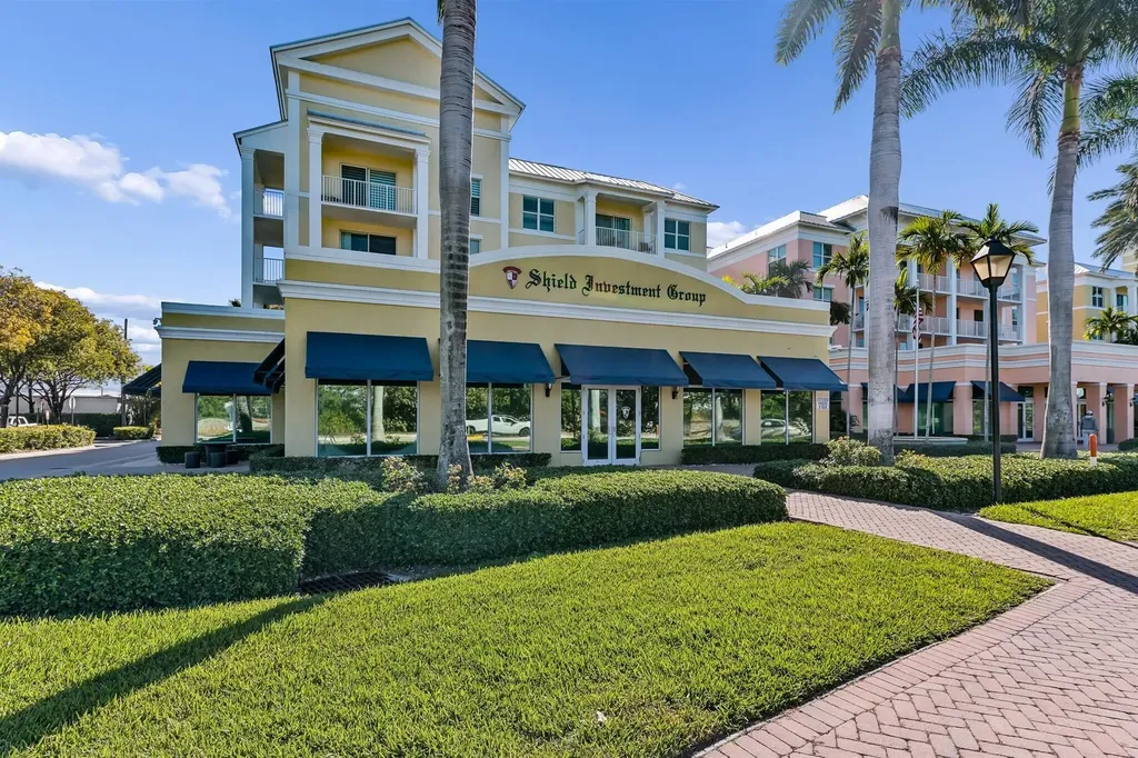 826 N Dixie Highway Lantana FL 33462