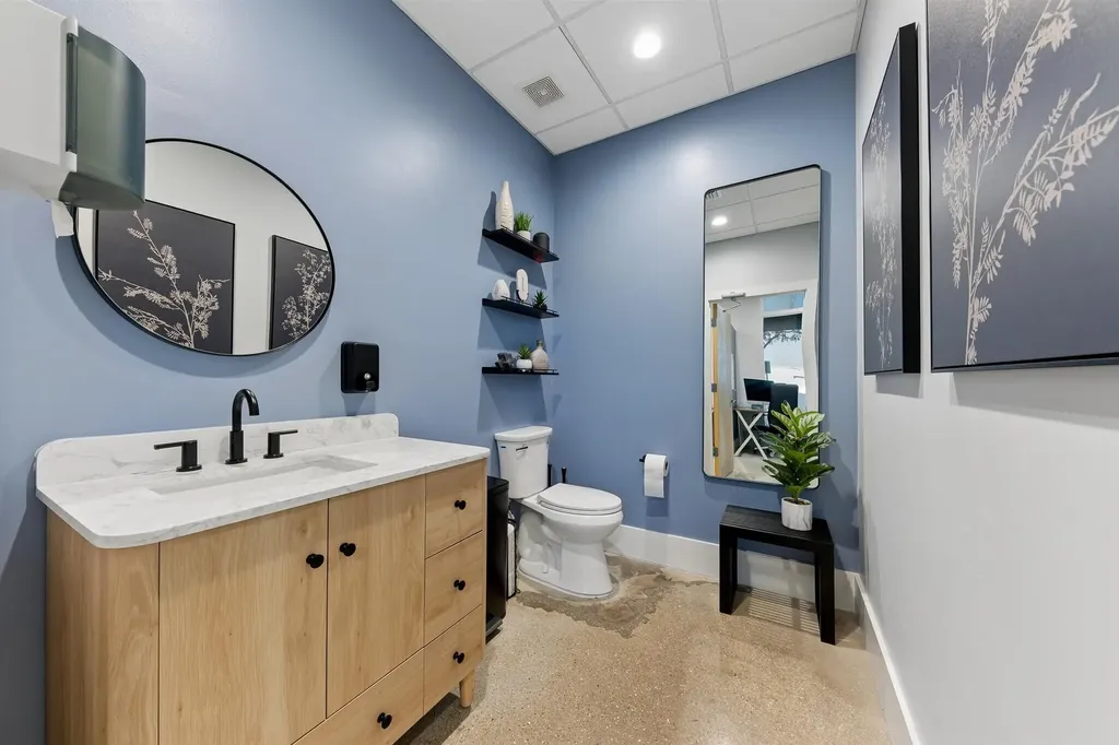 826 N Dixie Highway Lantana FL 33462